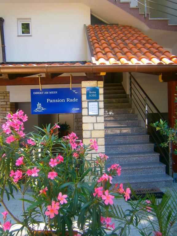 Bed & Breakfast Pansion Rade Otel Pirovac Dış mekan fotoğraf