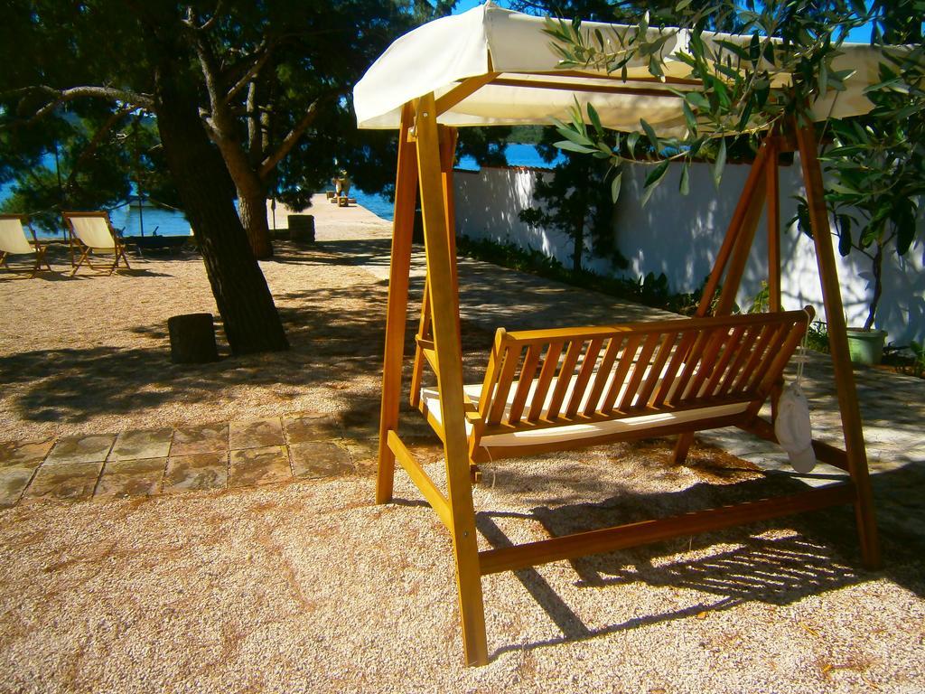 Bed & Breakfast Pansion Rade Otel Pirovac Dış mekan fotoğraf